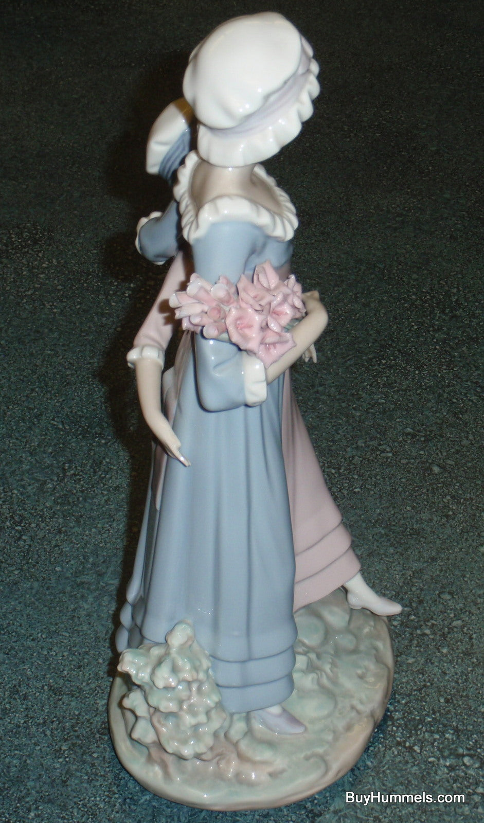 "Daughters" Lladro Figurine #5013 - Two Sisters With Flowers - Collectible Gift!