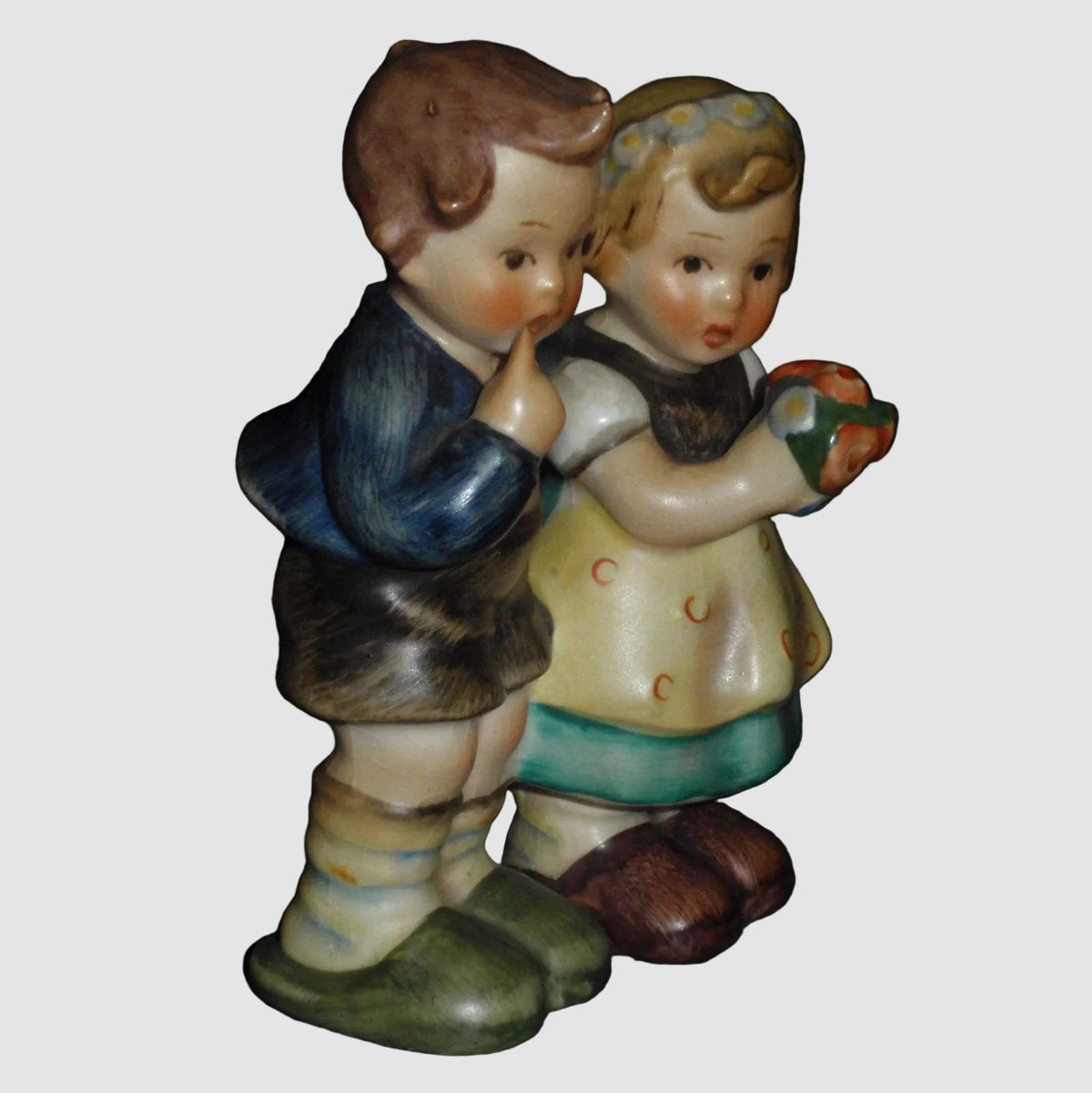 "We Congratulate" Goebel Hummel Nativity Figurine #214/E (3.75" TMK-4)