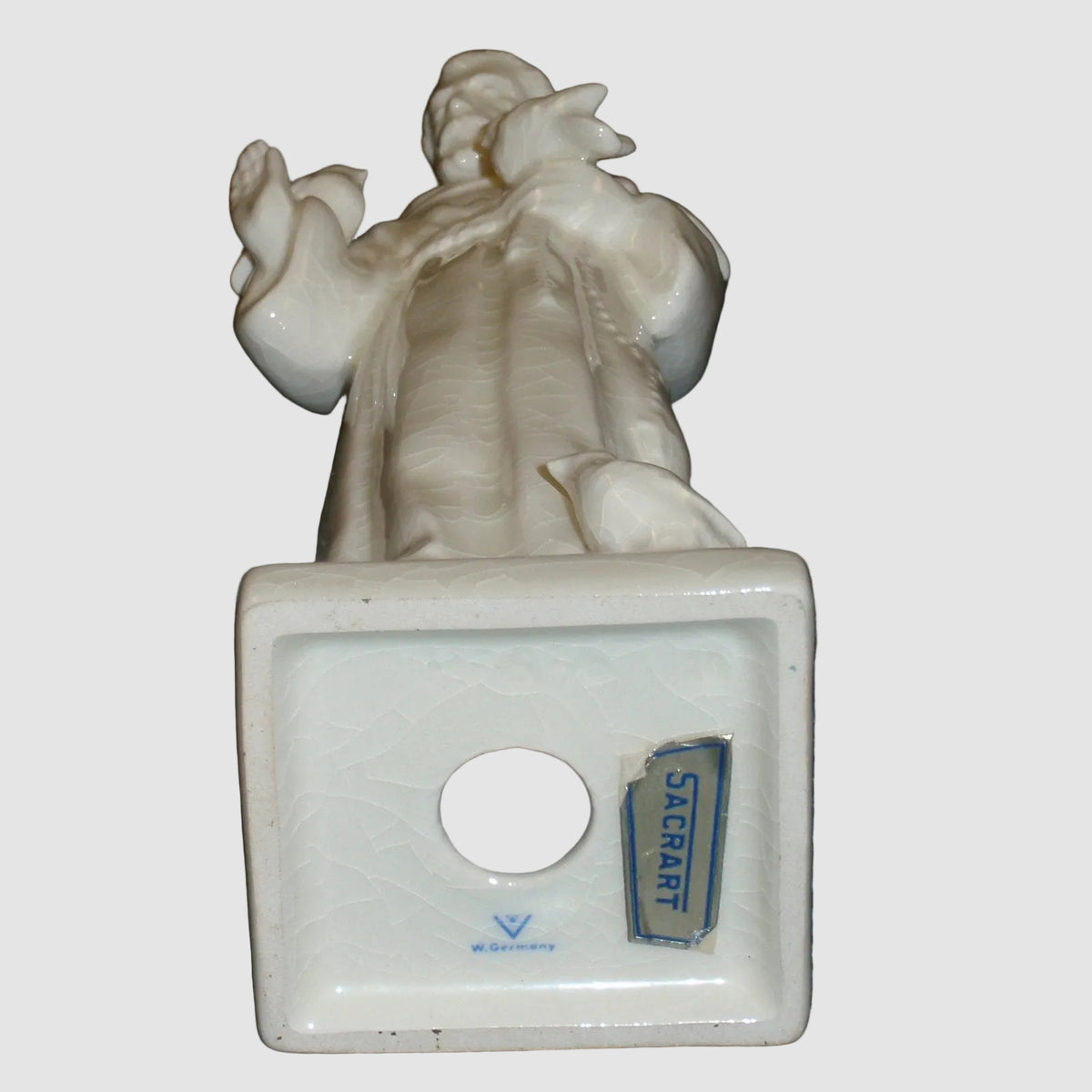 "St. Francis of Assisi" Goebel Sacrart Figurine #HF6 2/0 (7" White Glaze)