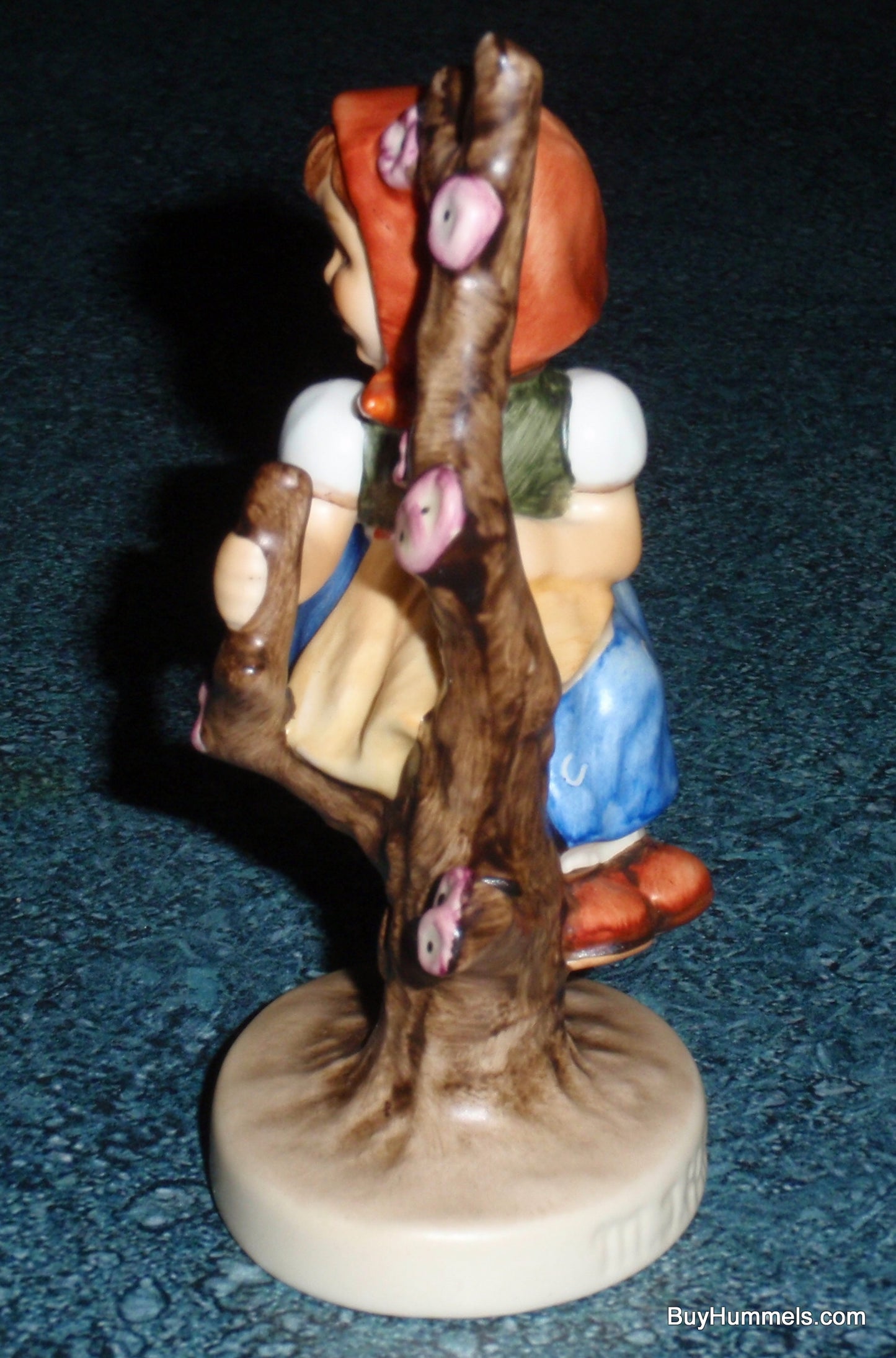 "Apple Tree Girl" Goebel Hummel Figurine #141 3/0 - CHRISTMAS GIFT!
