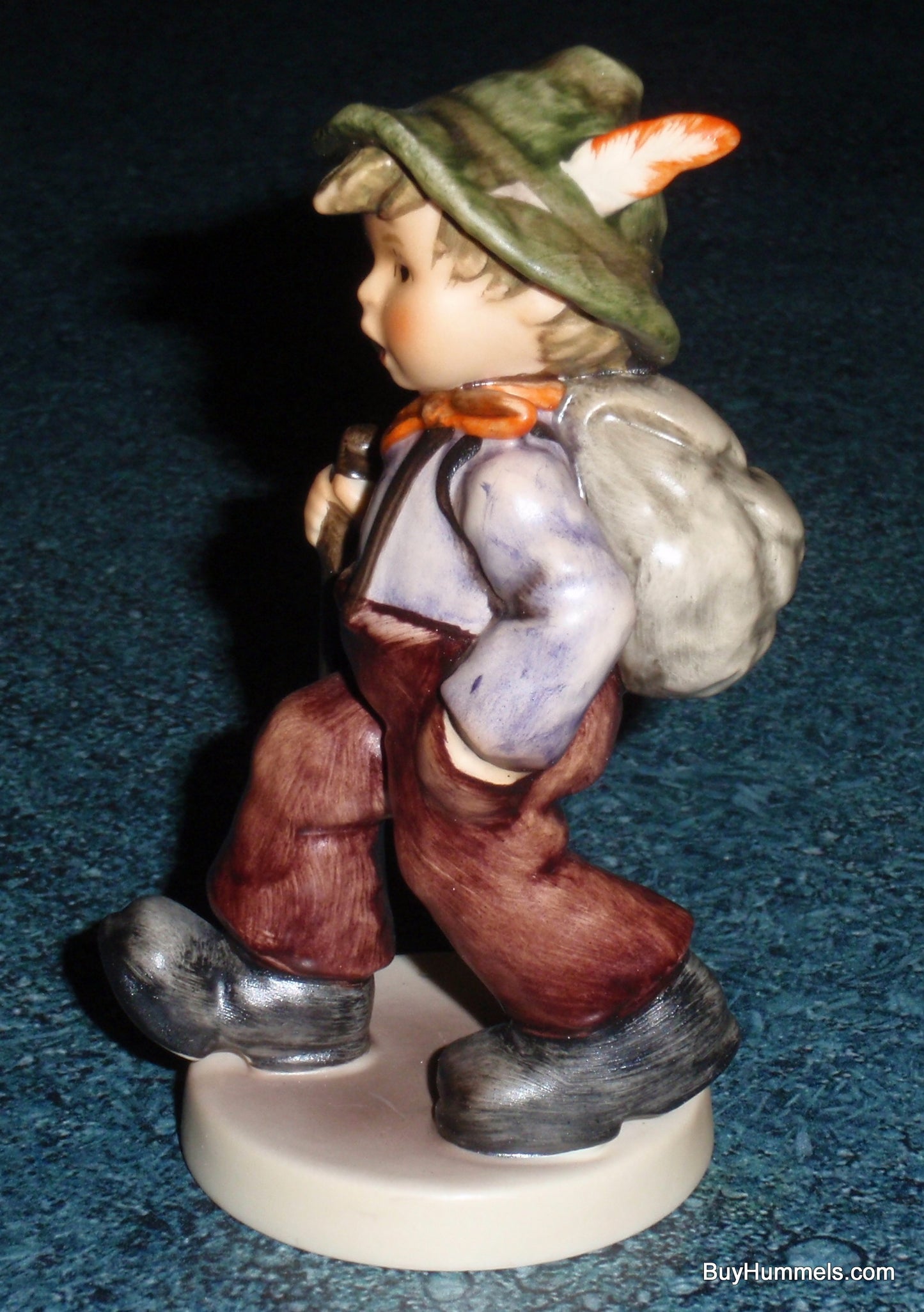 "Grandpa's Boy" Goebel Hummel Figurine #562 - FATHER'S DAY GIFT!