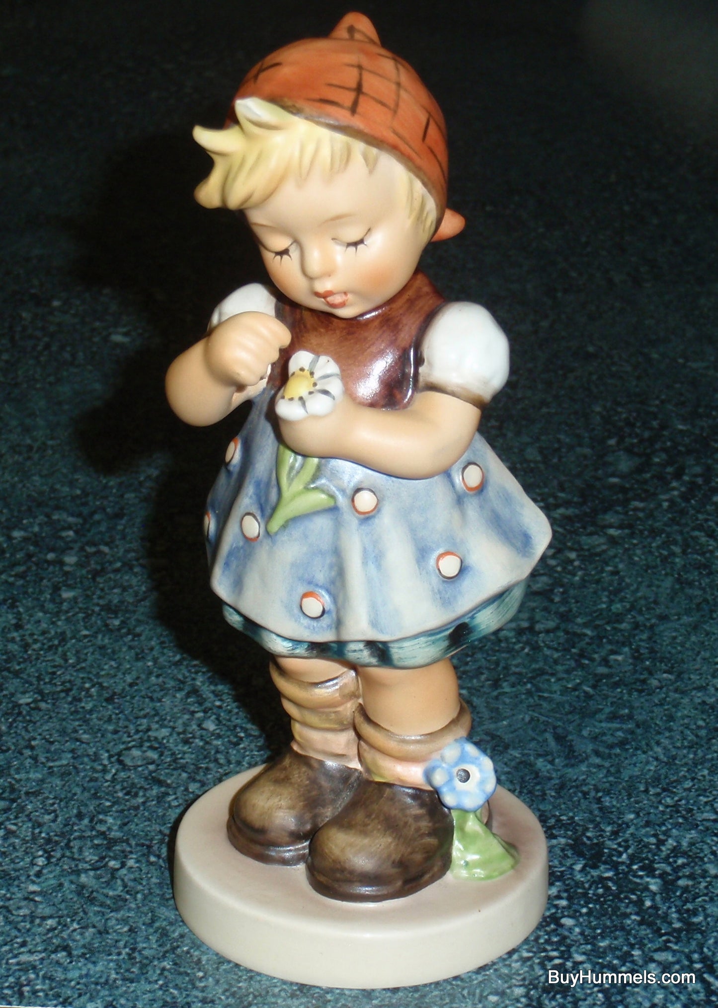 "Daisies Don't Tell" Goebel Hummel Figurine #380 TMK6 - Little Girl With Daisies!