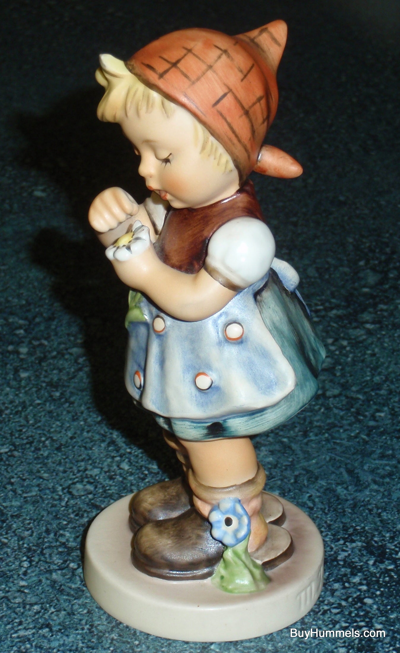 "Daisies Don't Tell" Goebel Hummel Figurine #380 TMK6 - Little Girl With Daisies!