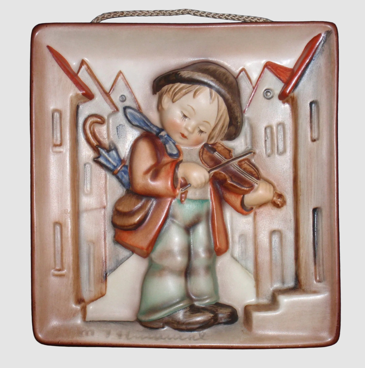 "Little Fiddler" Goebel Hummel Wall Plaque Figurine #93 (5-1/4")