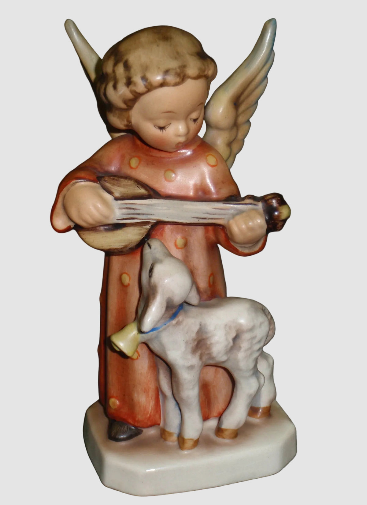 "Angel Serenade With Lamb" Goebel Hummel Figurine TMK1 Incised Crown #83