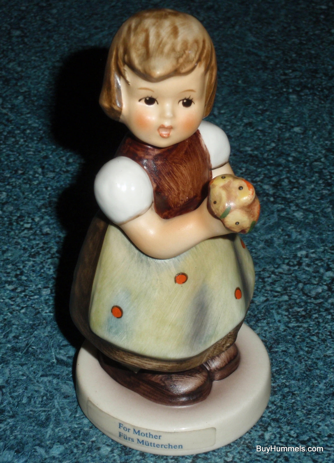 "For Mother" Goebel Hummel Figurine #257 2/0 - CUTE MOTHER'S DAY GIFT!