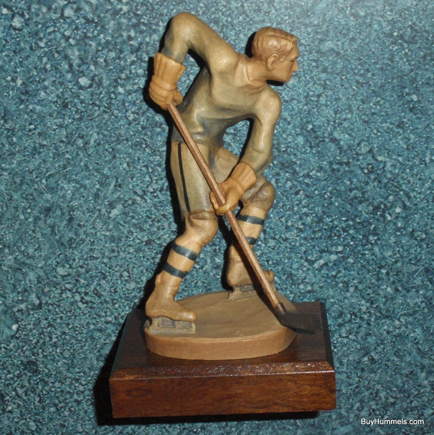 "Hockey Player" Anri Wood Carved Figurine #52364 - Signed Ulrich Bernardi (5")
