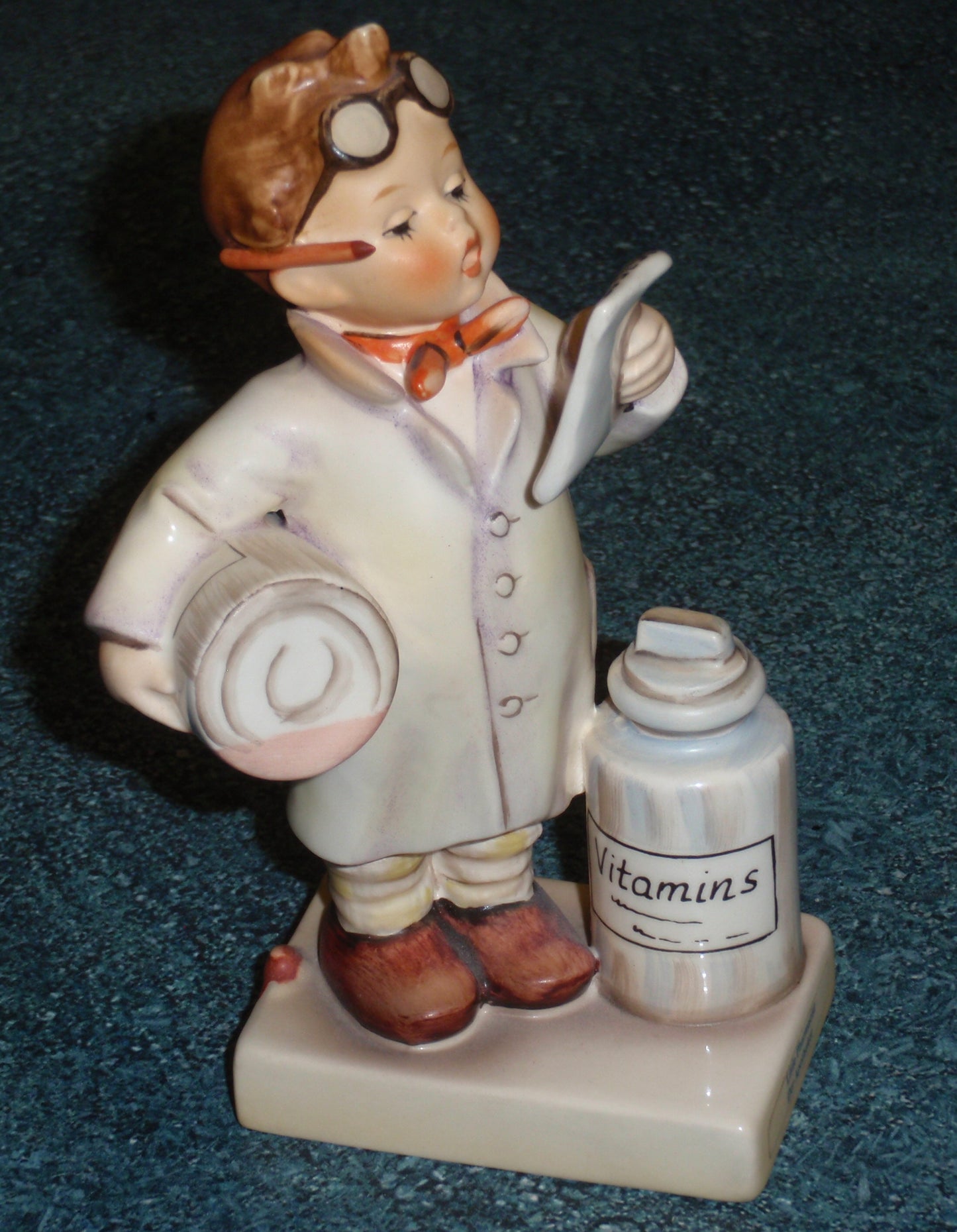 "Little Pharmacist" #322 Goebel Hummel Collectible Figurine