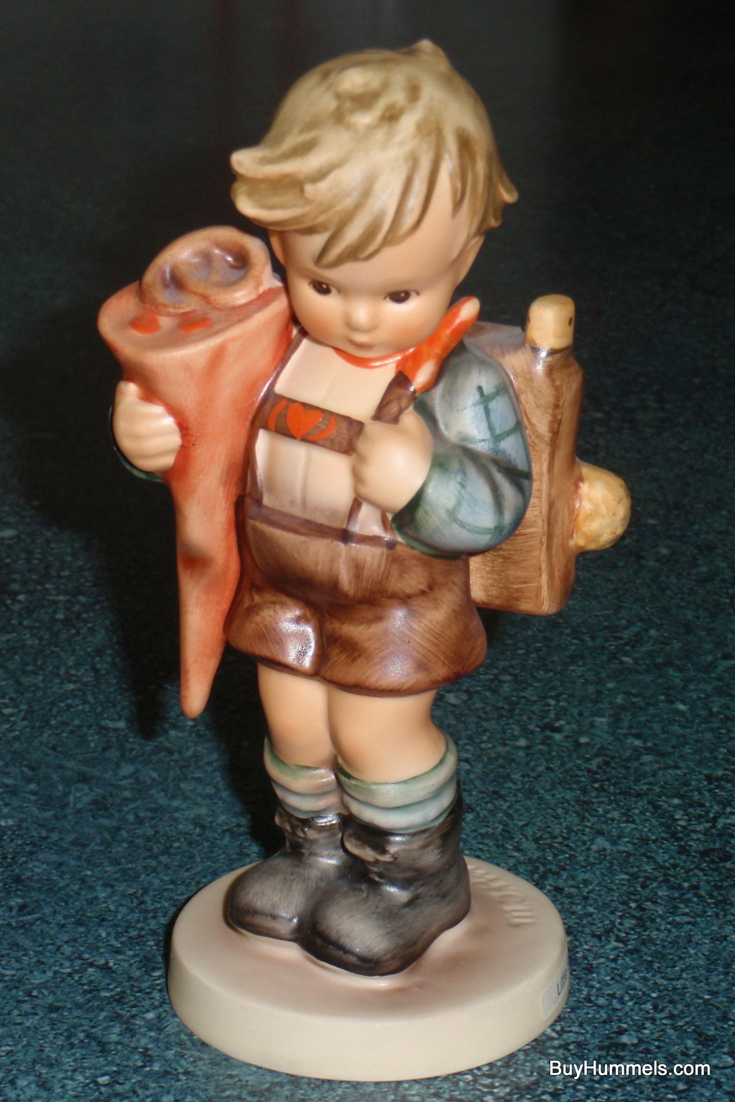 GOEBEL HUMMEL FIGURINE "LITTLE SCHOLAR" #80 - CUTE GRADUATION GIFT!