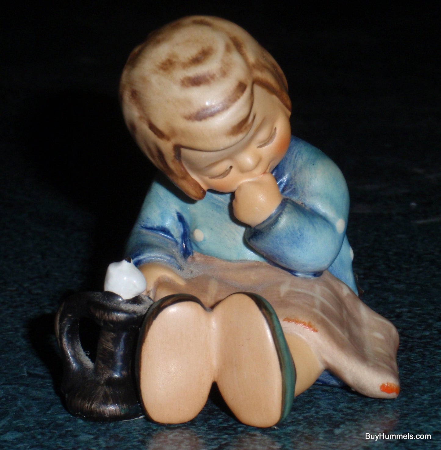 "A Nap" Goebel Hummel Figurine #534 - Girl With Blanket And Candle - CUTE!