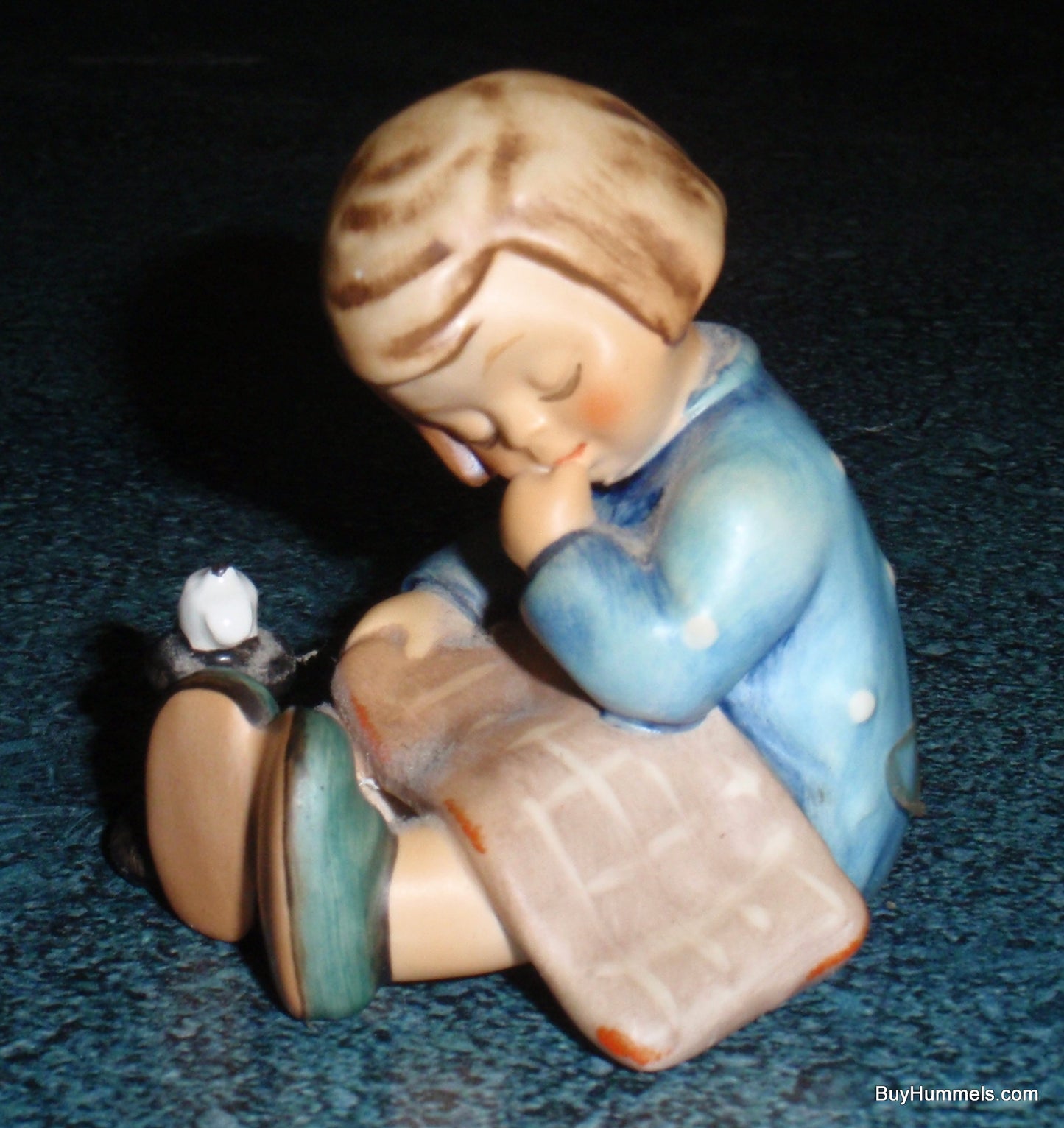 "A Nap" Goebel Hummel Figurine #534 - Girl With Blanket And Candle - CUTE!