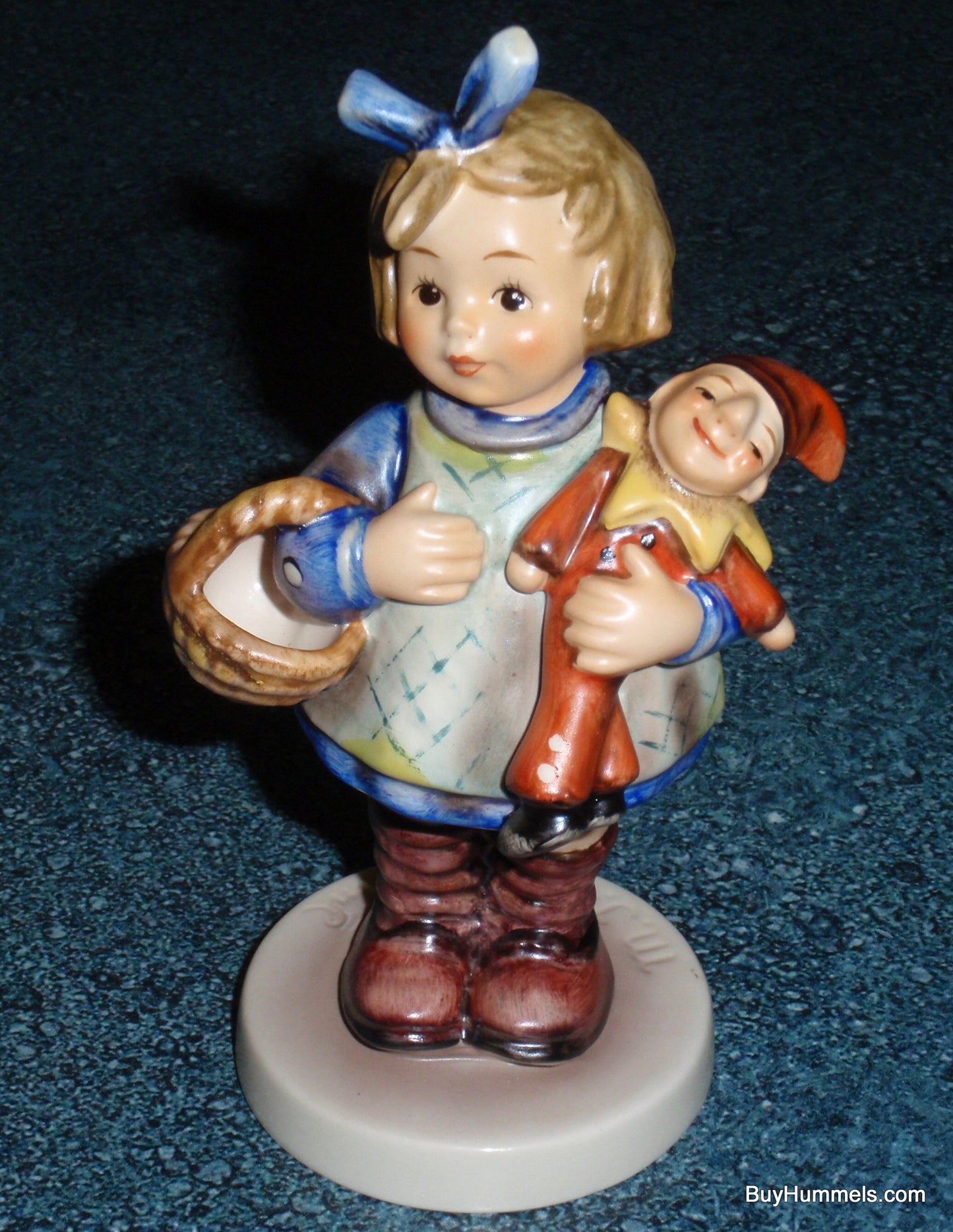 "What Now" Goebel Hummel Figurine #422 - Girl With Basket And Doll!