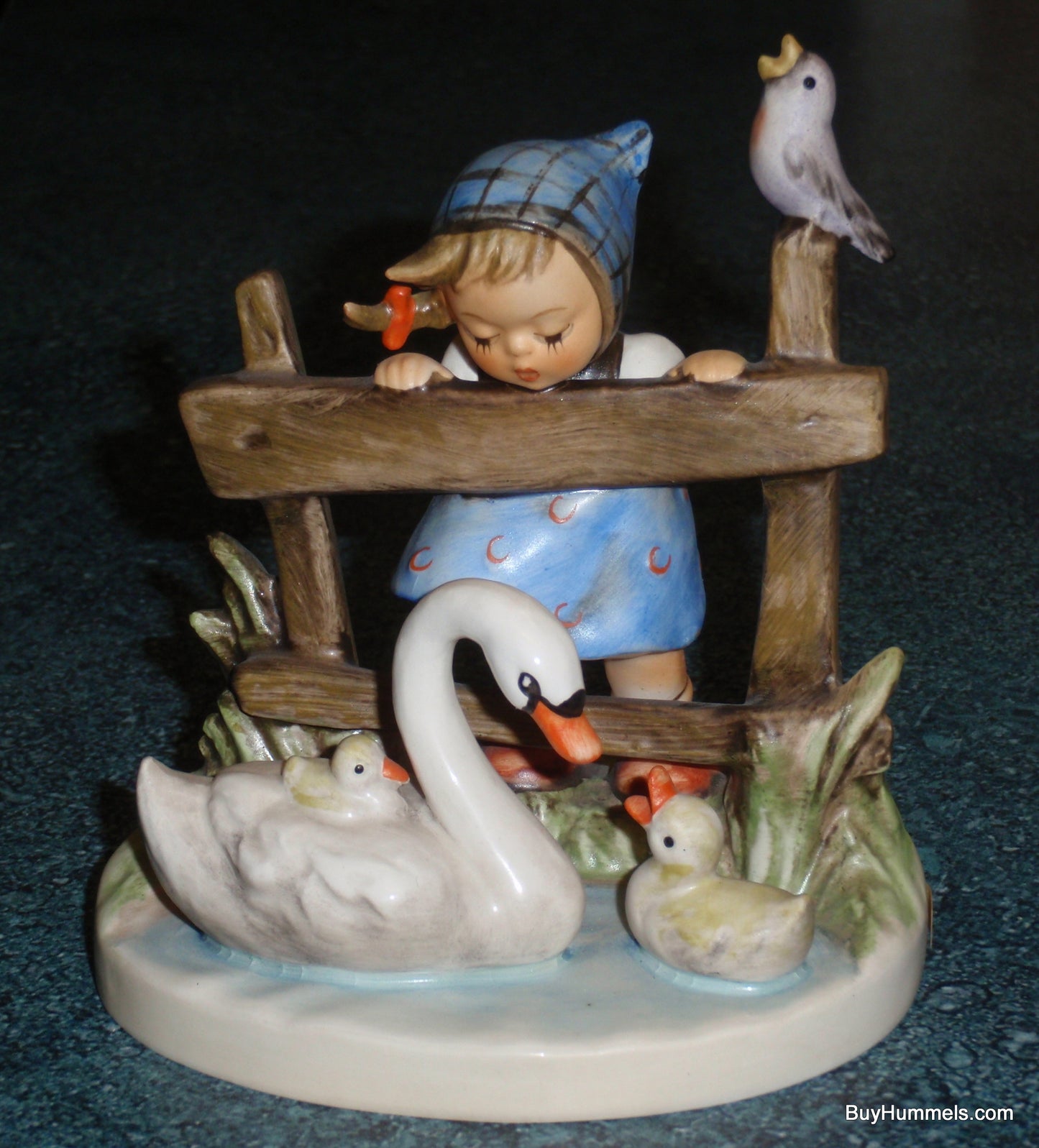 Goebel Hummel Figurine #344 Feathered Friends - Girl With Swans - CUTE GIFT!