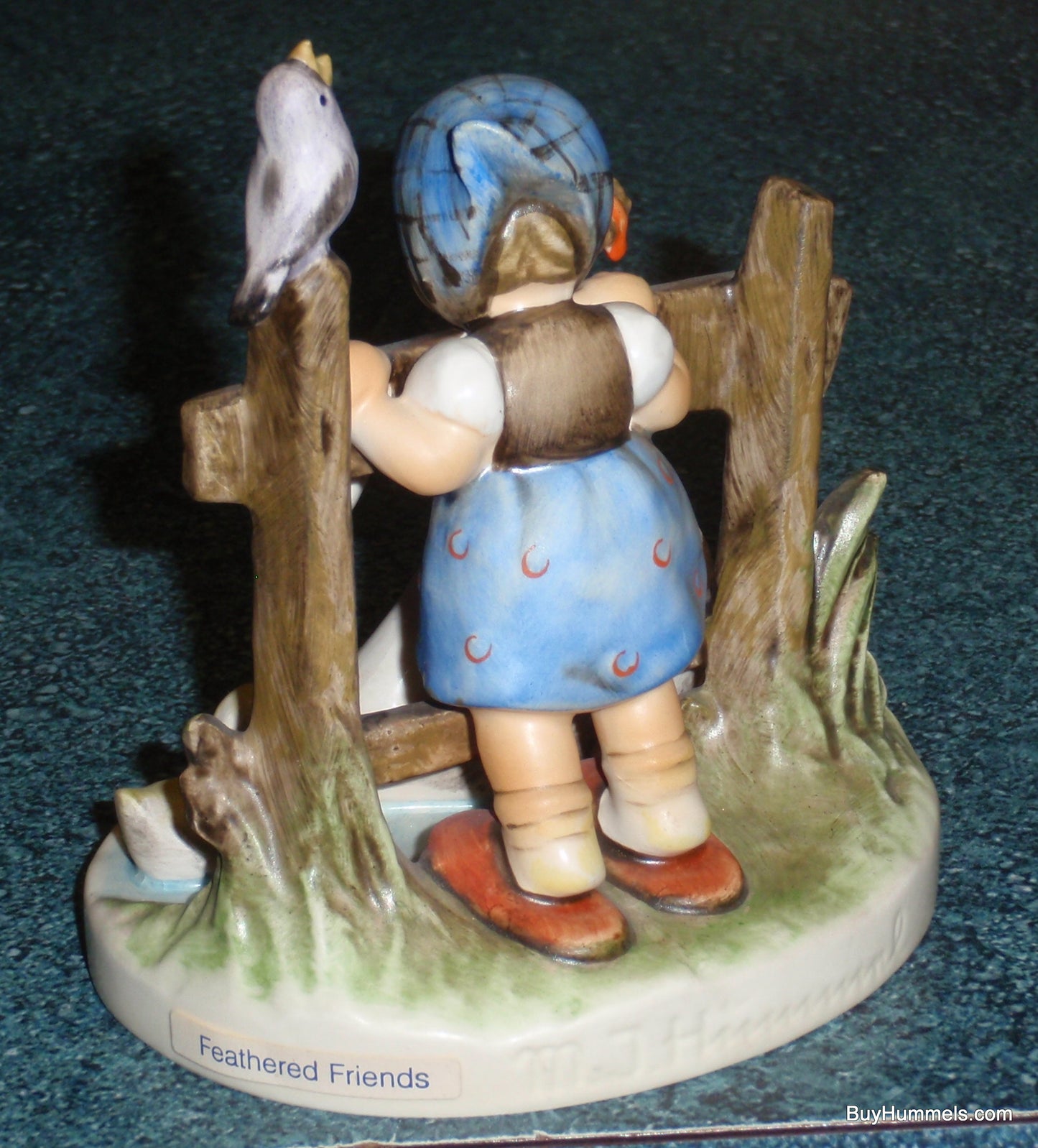 Goebel Hummel Figurine #344 Feathered Friends - Girl With Swans - CUTE GIFT!
