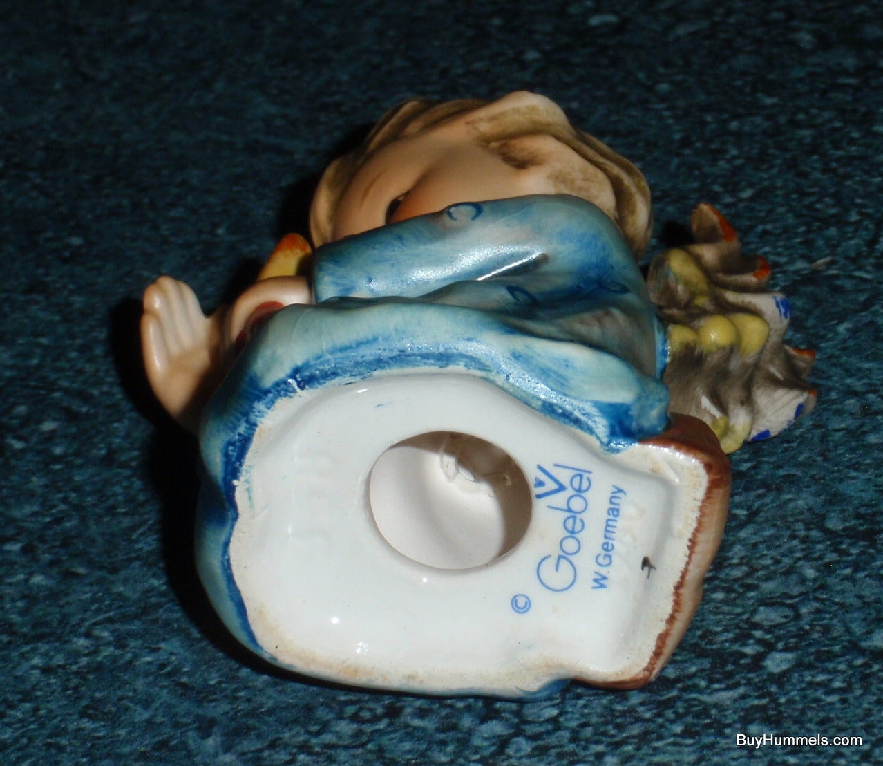 "Shining Light" Goebel Hummel Figurine #358 Angel With Candle In The Wind!