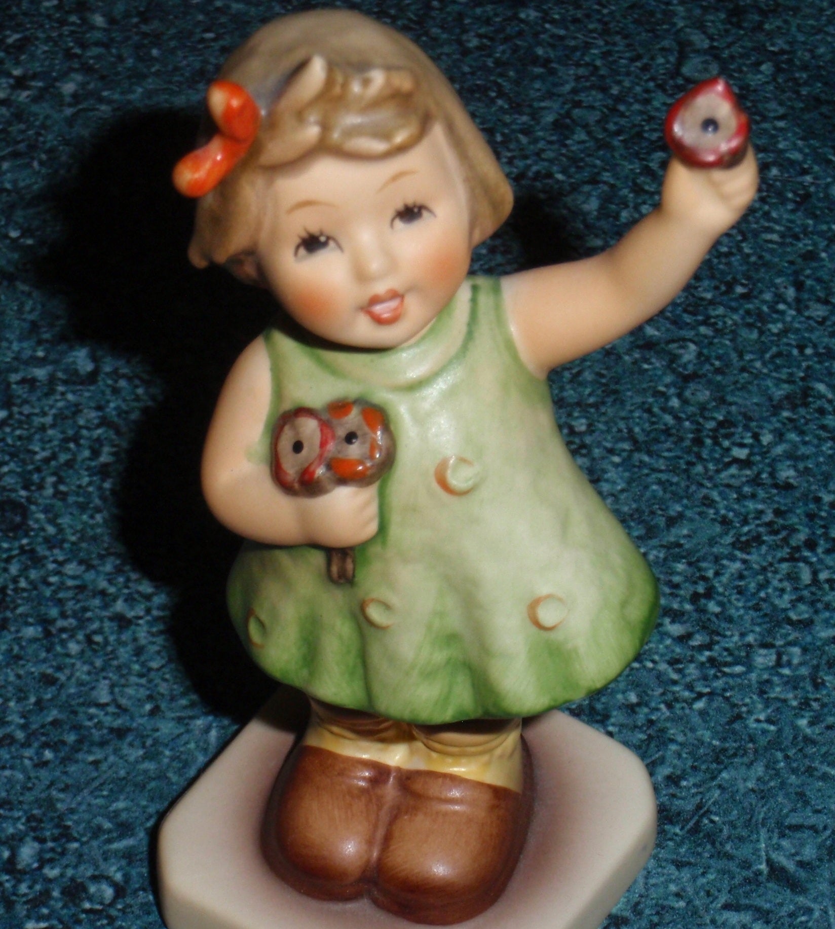 Hidden Gems: Authentic Vintage Collectibles Under $25 – HummelsAndMore