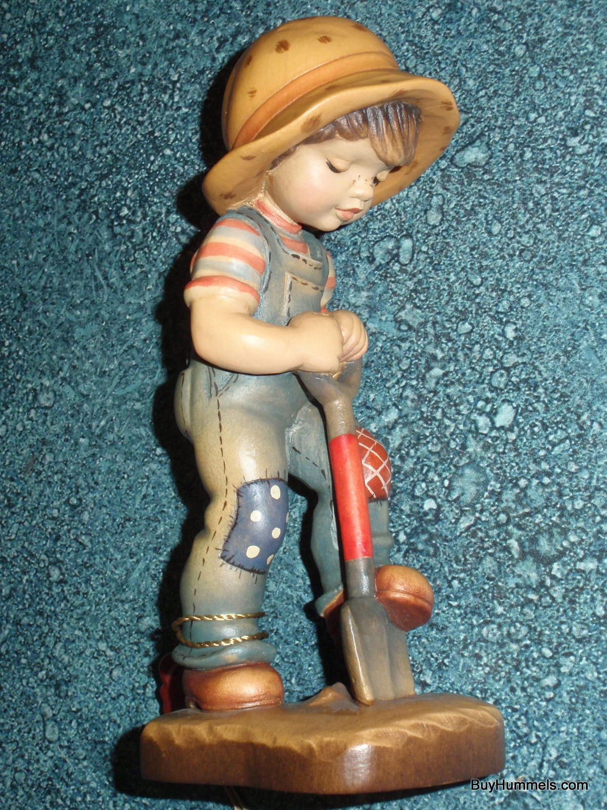 "Hidden Treasure" Sarah Kay ANRI 6" Wood Carving Figurine - Little Boy Digging For Buried Treasure - ADORABLE GIFT!