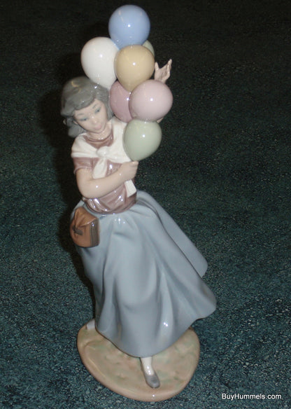 RETIRED Lladro Figurine "Balloon Seller" #5141 Glossy Finish