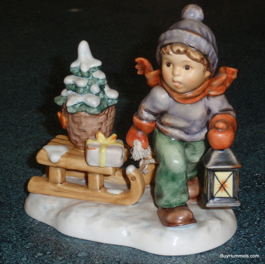 "Christmas Is Coming" Holiday Goebel Hummel Figurine #2001 - RARE GIFT!