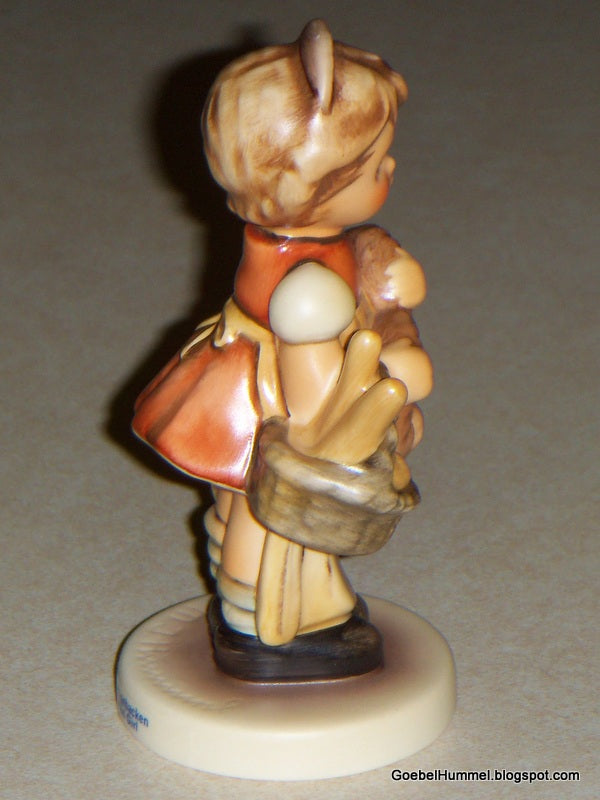 "Pretzel Girl" Goebel Hummel Figurine #2004 - Girl with Basket (4.5")