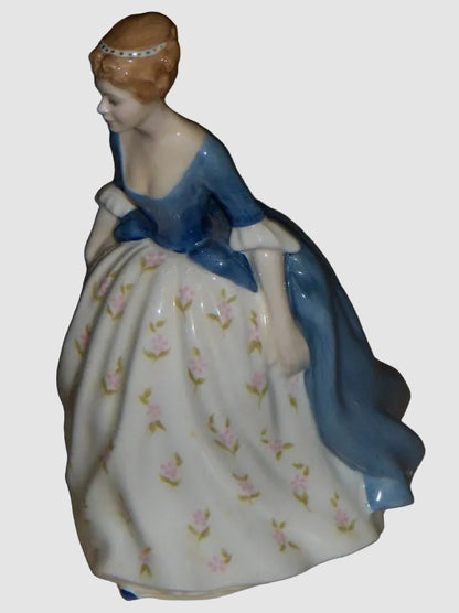"Alison" Royal Doulton Figurine HN 2336 - Pretty Ladies Collection (7.5")