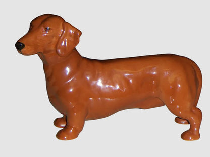 "Dachshund" Royal Doulton Dog Figurine HN 1140 - Medium (6")