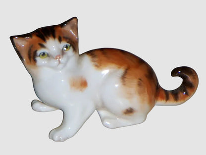 "Kitten Looking Up" Royal Doulton Figurine HN2584 - Orange Tabby Cat (3.25")