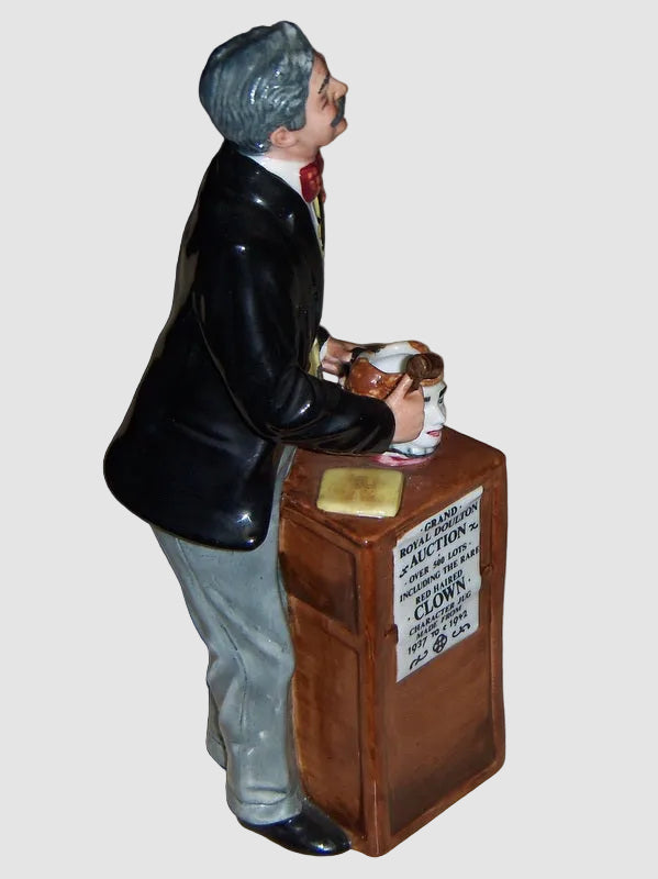 "The Auctioneer" Royal Doulton Figurine HN2988 - 1986 Collectors Club (9")