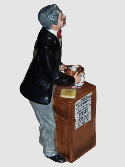 "The Auctioneer" Royal Doulton Figurine HN2988 - 1986 Collectors Club (9")