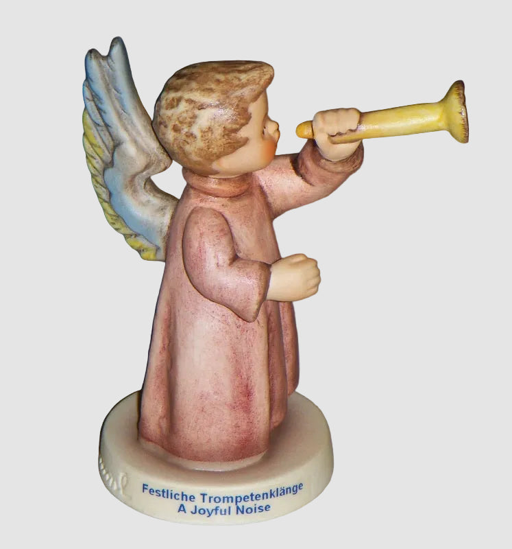 "A Joyful Noise" Goebel Hummel Figurine #643 4/0 - Small Angel (3.25")