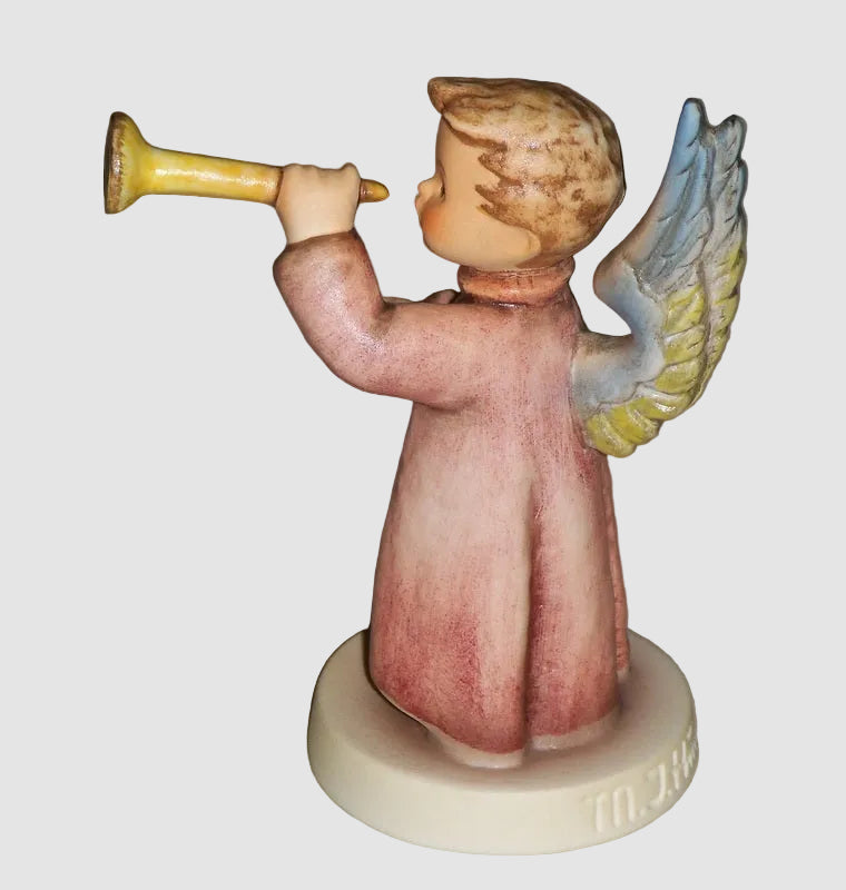 "A Joyful Noise" Goebel Hummel Figurine #643 4/0 - Small Angel (3.25")