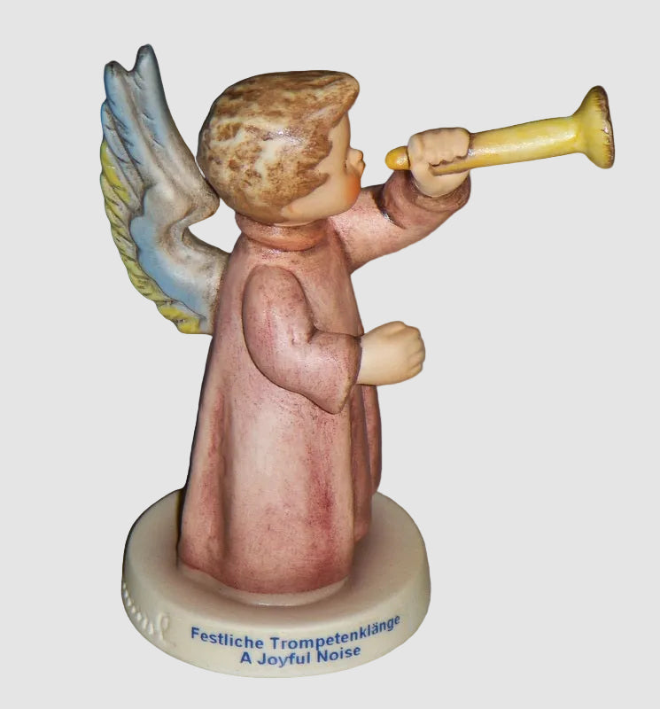 "A Joyful Noise" Goebel Hummel Figurine #643 4/0 - Small Angel (3.25")