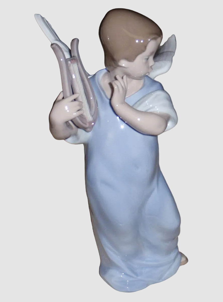 "Angel With Lute" Lladro Figurine #5493 - Fulgencio Garcia (8.25")
