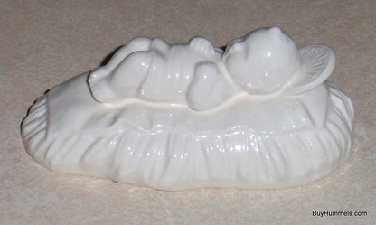 "White Baby Jesus" Goebel Hummel Nativity Figurine #214/A (3.5")