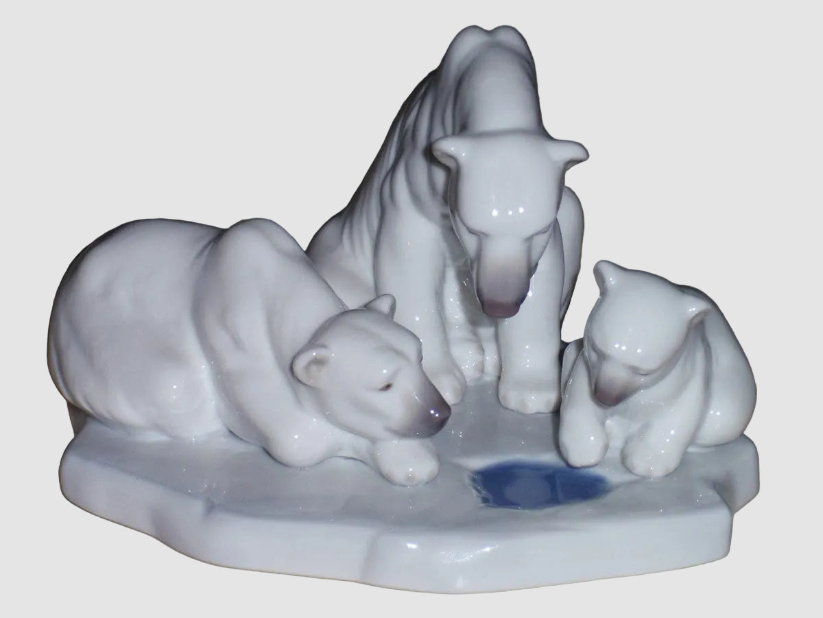Lladro Bearly Love Figurine 1443 Polar Bear Family Ice Fishing Cubs Glossy Retired Vintage Spain Porcelain