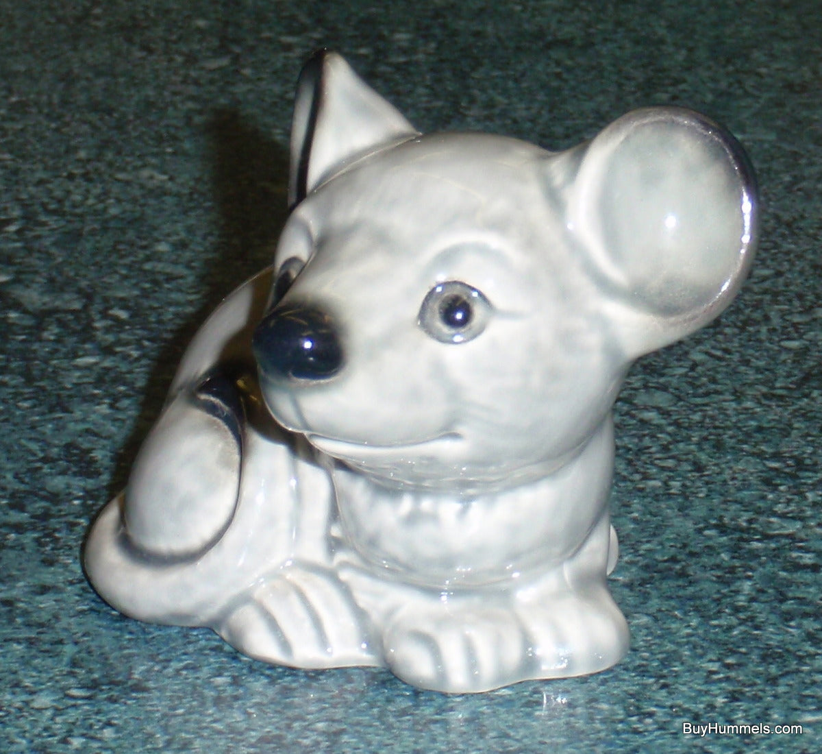 "Gray Mouse" Goebel Animal Collection Figurine #35793 05 (3")