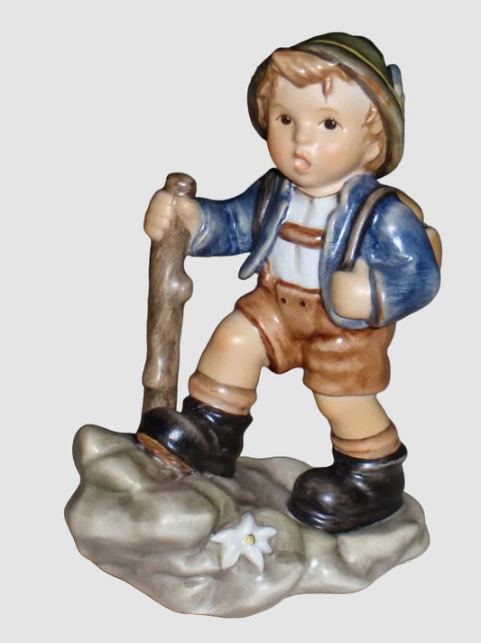 Goebel Hummel Trail Blazer Figurine 2045 Boy Hiking Backpack Walking Stick Wegbereiter Helmut Fischer TMK 8 Vintage Germany