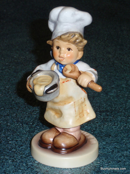"In The Kitchen" Goebel Hummel Figurine #2038 TMK8