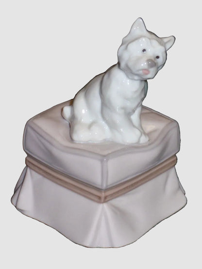 "My Favorite Companion" Lladro Figurine #6985 - Puppy Dog With Ball (4.5")