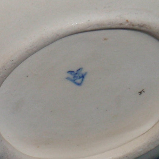 "Joyful" Goebel Hummel Ashtray Figurine #33 (3.5" x 6" TMK-2 Full Bee)