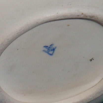 "Joyful" Goebel Hummel Ashtray Figurine #33 (3.5" x 6" TMK-2 Full Bee)