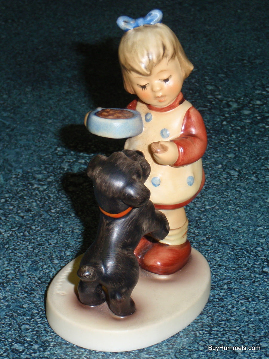 "Puppy Pause" Goebel Hummel #2032 – Girl Feeding Puppy