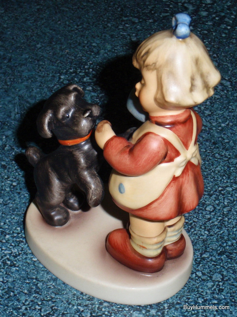 "Puppy Pause" Goebel Hummel #2032 – Girl Feeding Puppy