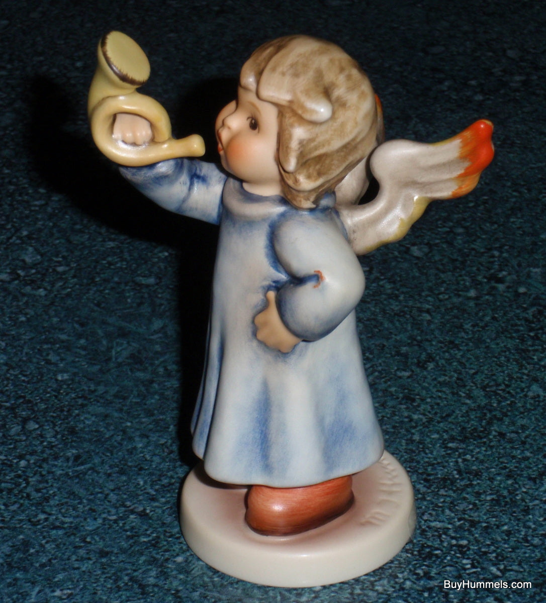 "Heavenly Horn Player" Goebel Hummel Angel Figurine #2096/J - TMK8 - First Issue Millennium