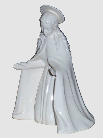 "Virgin Mary" Goebel Hummel Nativity Figurine #214/A - White Overglaze (6.5")