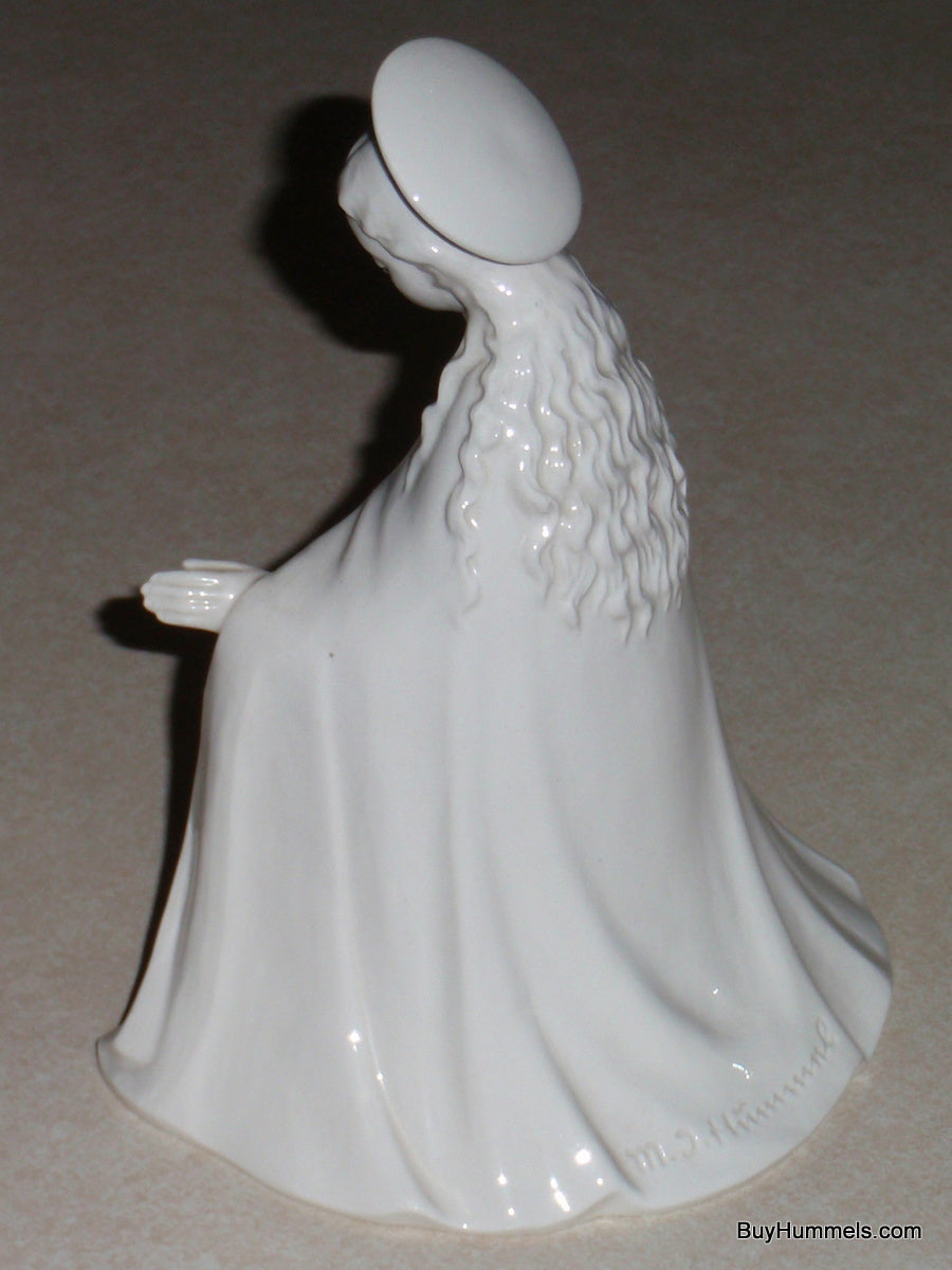 "White Virgin Mary" Goebel Hummel Nativity Figurine #214/A (6.5")