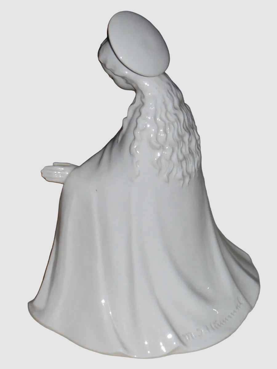 "Virgin Mary" Goebel Hummel Nativity Figurine #214/A - White Overglaze (6.5")