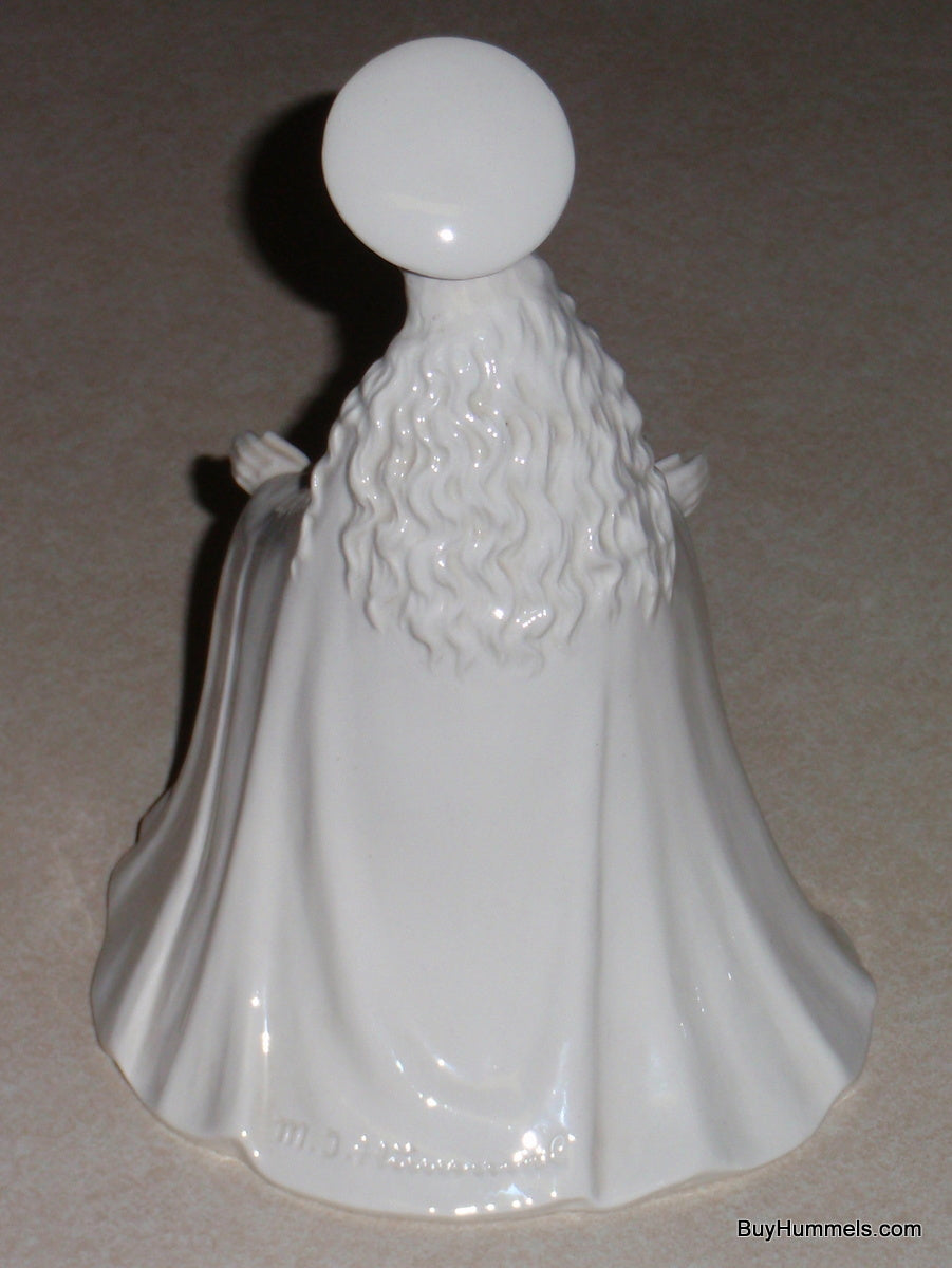 "White Virgin Mary" Goebel Hummel Nativity Figurine #214/A (6.5")