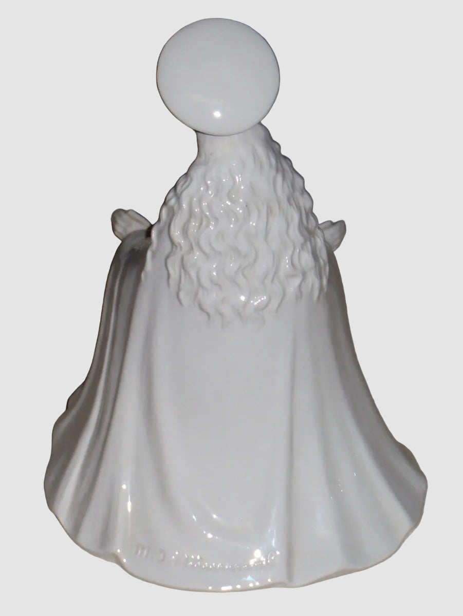 "Virgin Mary" Goebel Hummel Nativity Figurine #214/A - White Overglaze (6.5")