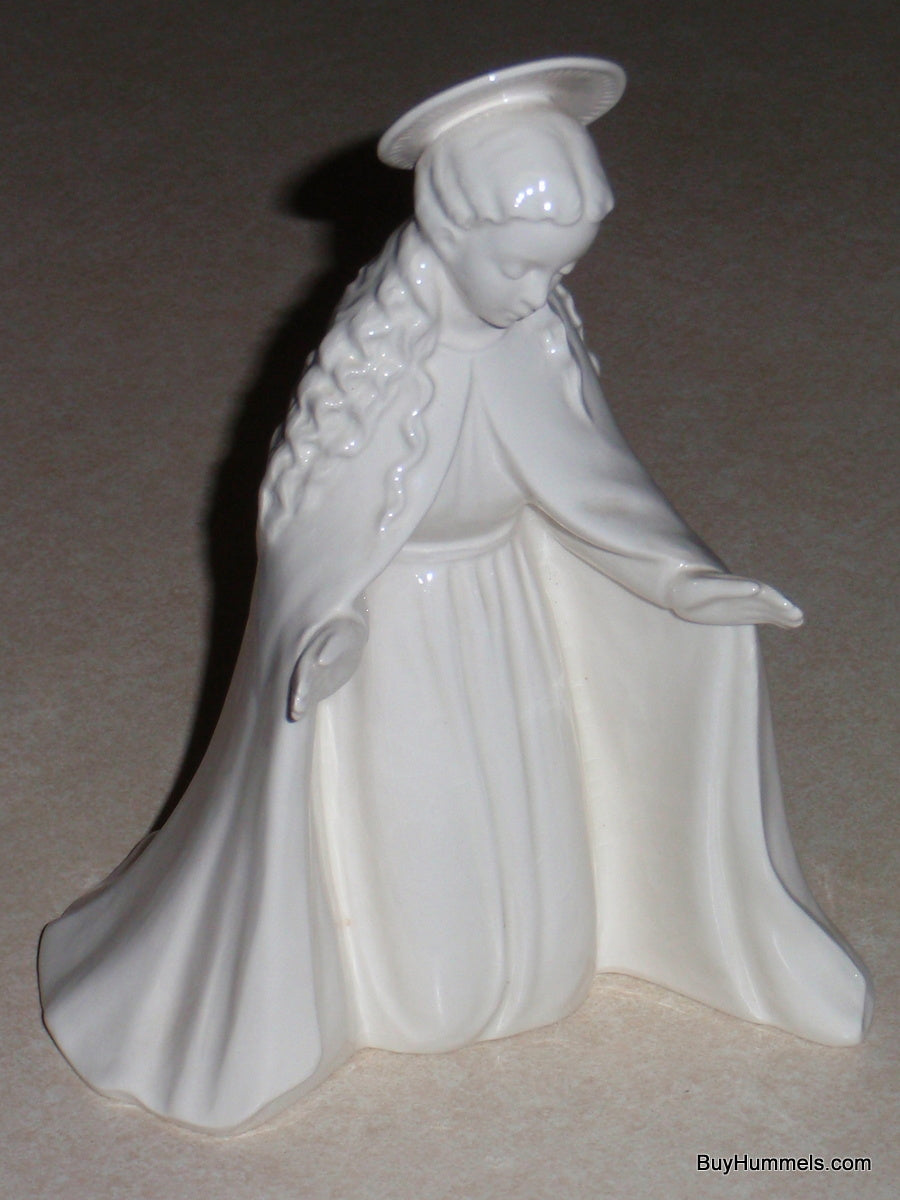"White Virgin Mary" Goebel Hummel Nativity Figurine #214/A (6.5")